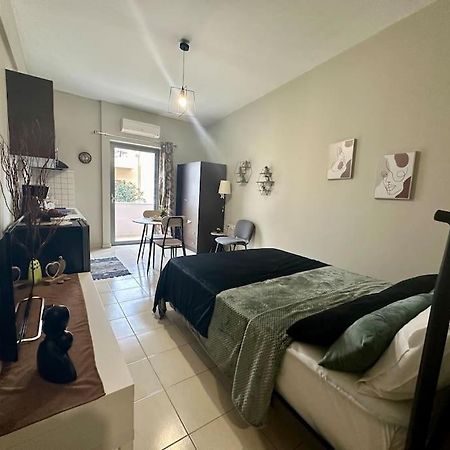 Eleni'S Studio Near The Airport Ираклио Екстериор снимка