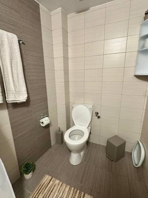 Eleni'S Studio Near The Airport Ираклио Екстериор снимка