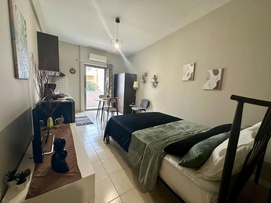 Eleni'S Studio Near The Airport Ираклио Екстериор снимка
